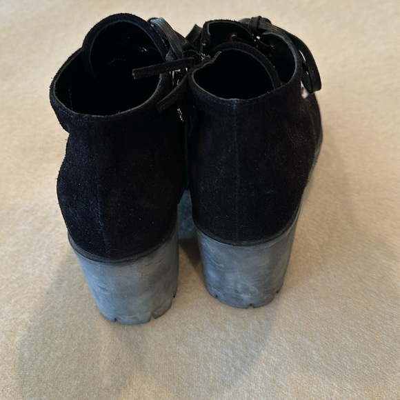 Miu Miu black and cream suede and pony hair lace up ankle boots size 36 - Picture 4 of 7